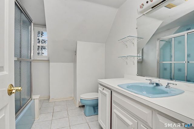 2 Joshua Slocum Dock, Stamford, CT 06902