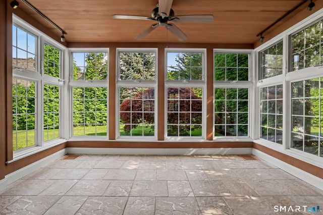 2 Joshua Slocum Dock, Stamford, CT 06902