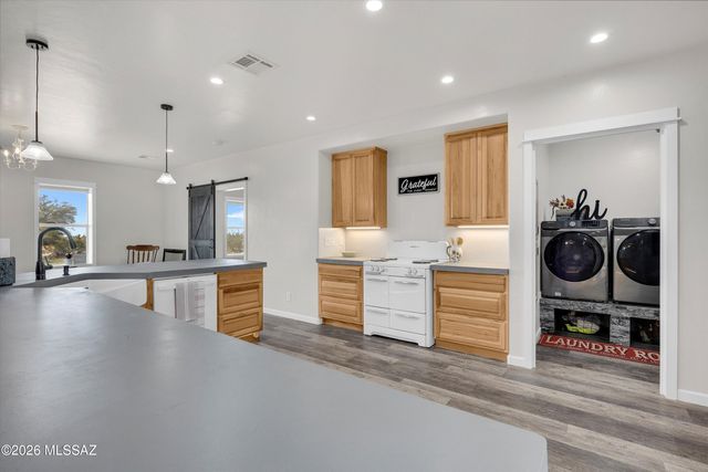 31847 E Hedgehog Trail, Marana, AZ 85658