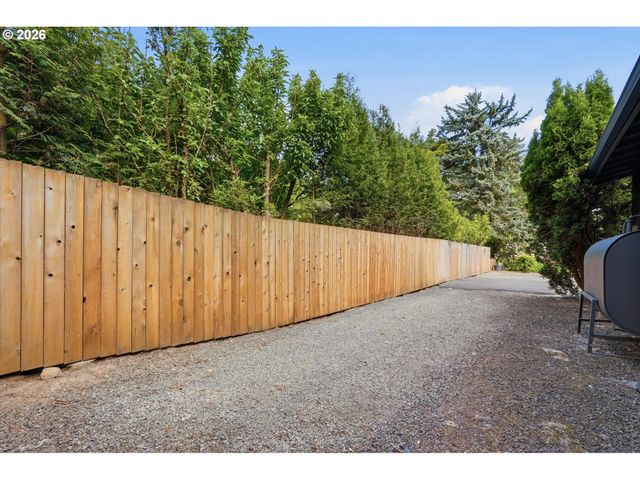 9270 Sw OMARA St, Portland, OR 97223