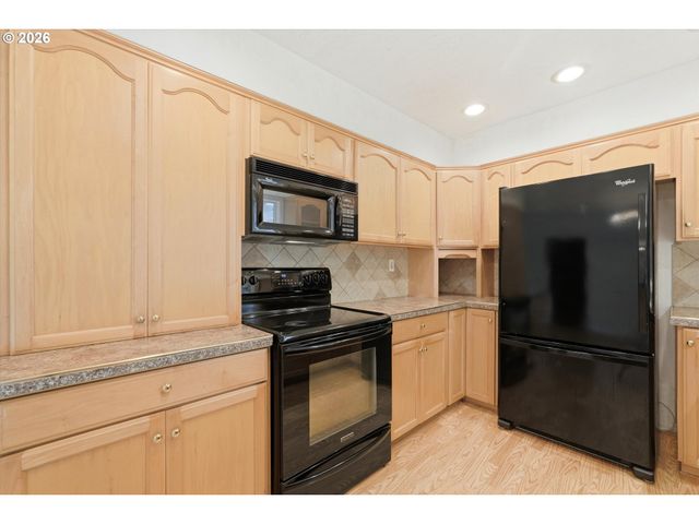 9270 Sw OMARA St, Portland, OR 97223