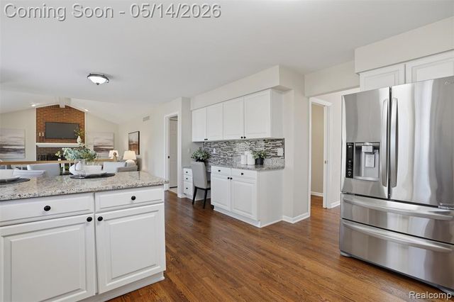 25882 Venetian Court, Novi, MI 48374
