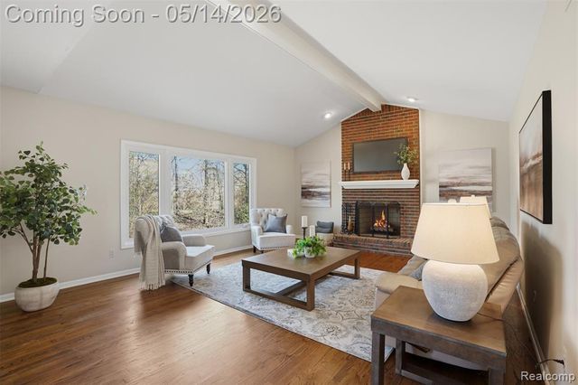 25882 Venetian Court, Novi, MI 48374