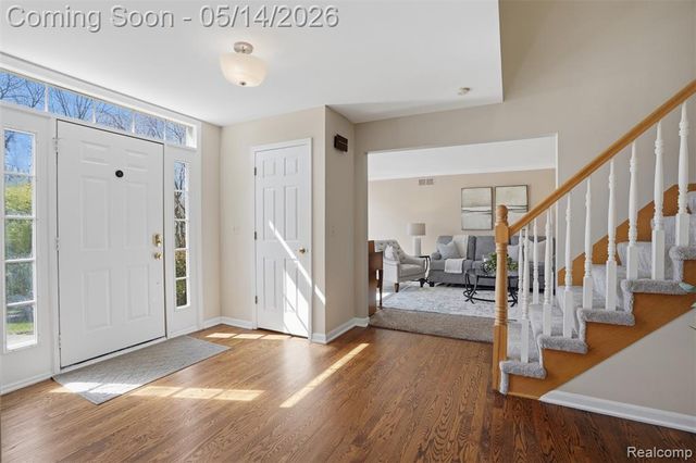 25882 Venetian Court, Novi, MI 48374