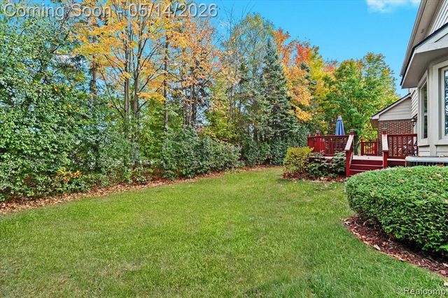25882 Venetian Court, Novi, MI 48374