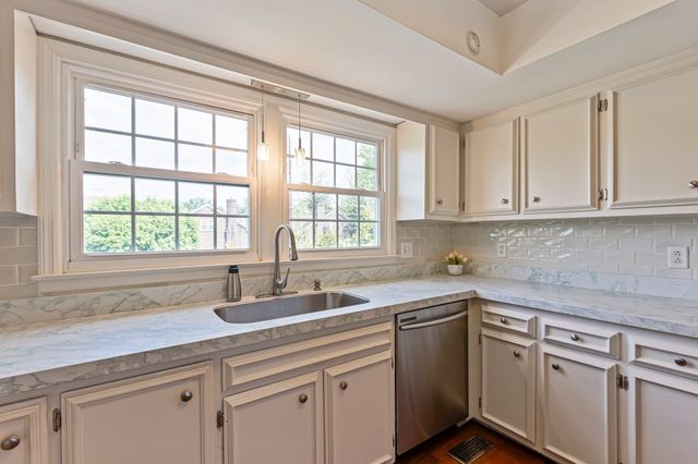 401 Bowling Ave Unit 7, Nashville, TN 37205