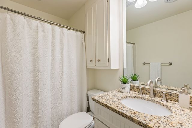 401 Bowling Ave Unit 7, Nashville, TN 37205