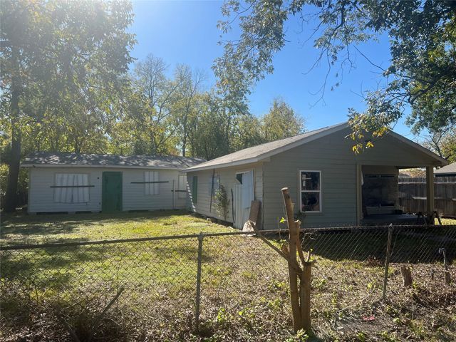 7996 Boy Street, Houston, TX 77028