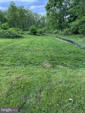 823 ARMISTEAD ST, Winchester, VA 22601