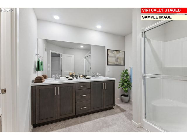 736 Merriott Lane, Woodburn, OR 97071