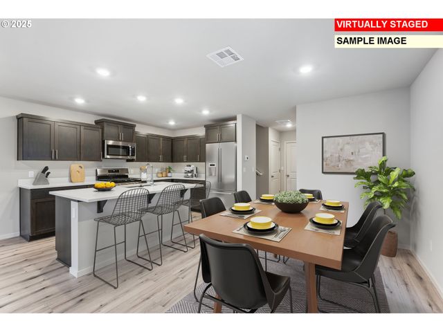 736 Merriott Lane, Woodburn, OR 97071