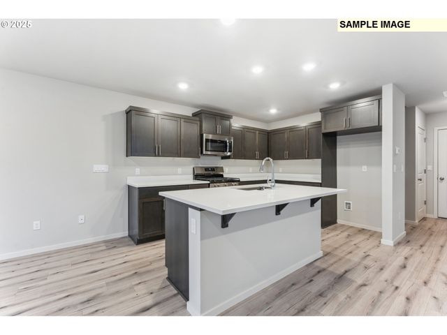 736 Merriott Lane, Woodburn, OR 97071