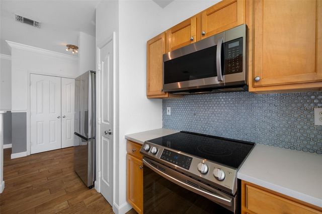 5000 CULBREATH KEY WAY 1-201, Tampa, FL 33611