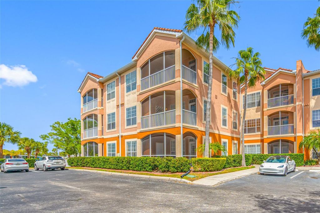 Image 2 of property listing at 5000 CULBREATH KEY WAY 1-201, Tampa, FL 33611