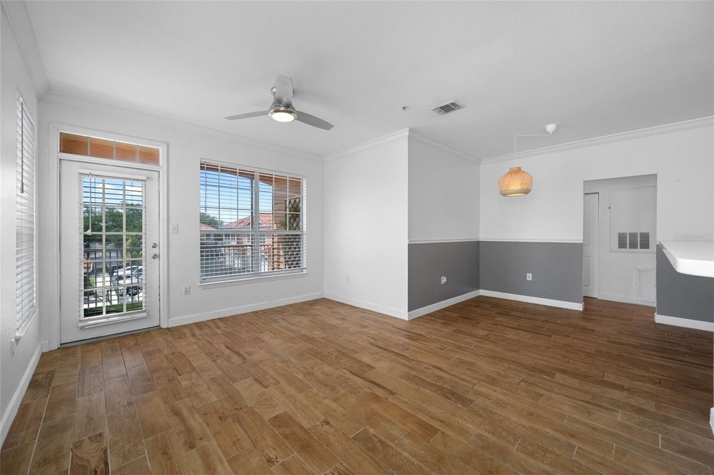 Image 12 of property listing at 5000 CULBREATH KEY WAY 1-201, Tampa, FL 33611