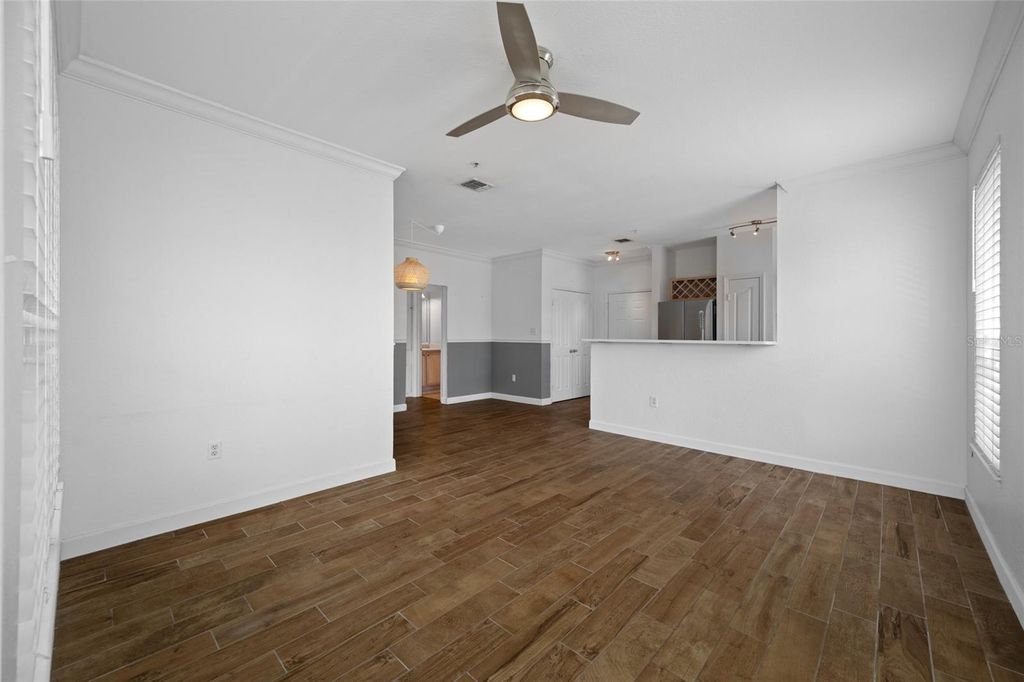 Image 14 of property listing at 5000 CULBREATH KEY WAY 1-201, Tampa, FL 33611