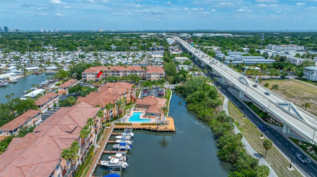 Image 41 of property listing at 5000 CULBREATH KEY WAY 1-201, Tampa, FL 33611