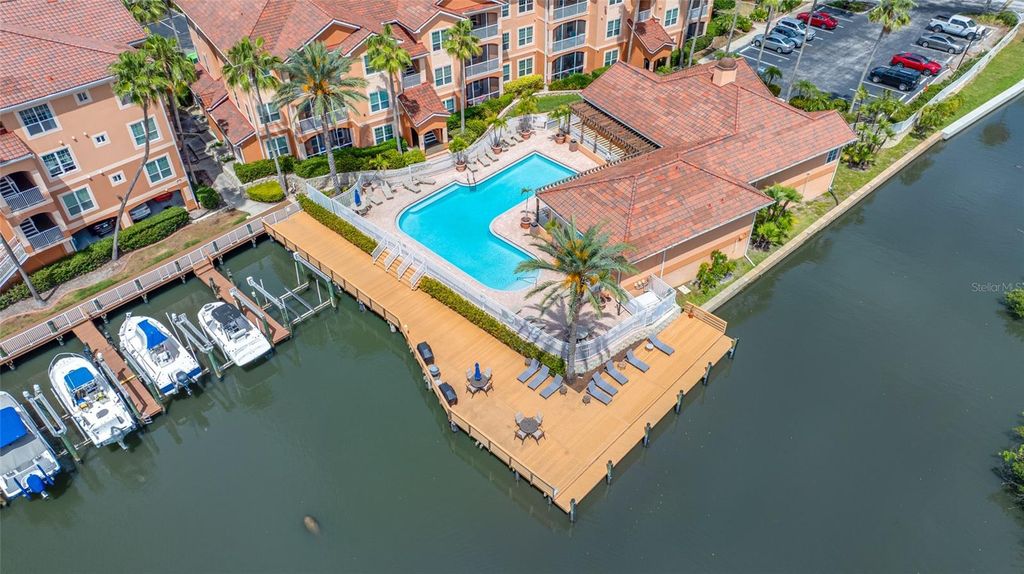 Image 44 of property listing at 5000 CULBREATH KEY WAY 1-201, Tampa, FL 33611