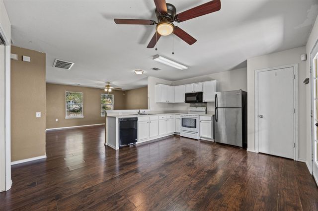 17816 Powder Creek DR, Manor, TX 78653
