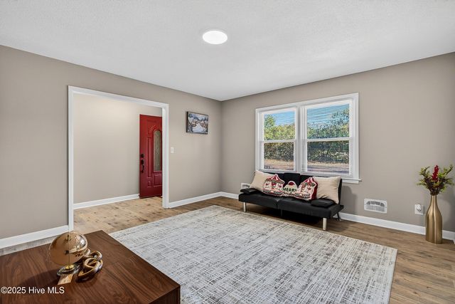 3202 S College Road S, Wilmington, NC 28412