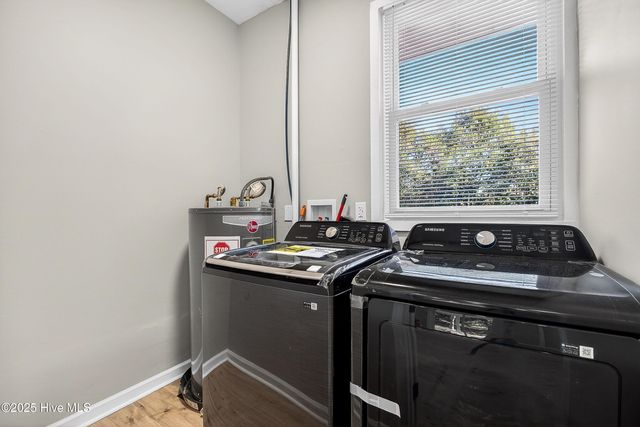 3202 S College Road S, Wilmington, NC 28412