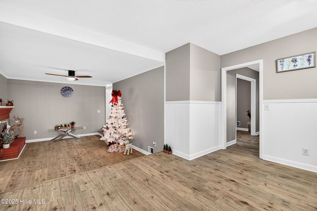 3202 S College Road S, Wilmington, NC 28412