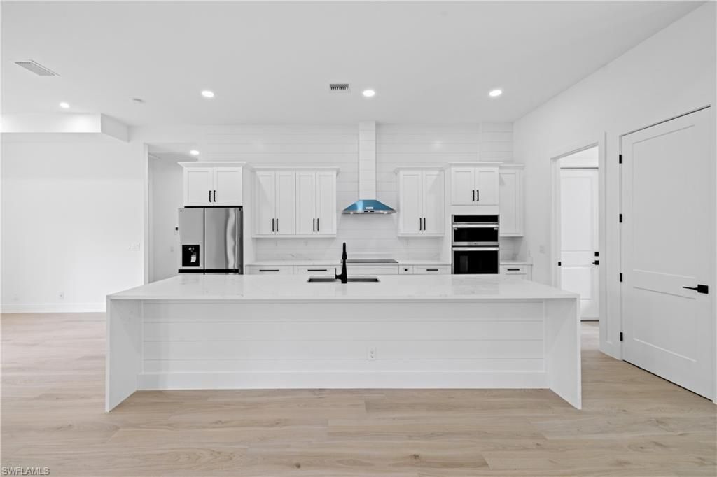 2908 58th AVE NE, NAPLES, FL 34120 — exterior