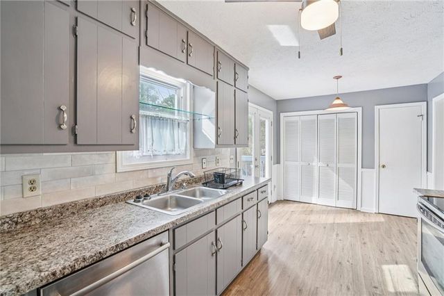 5167 Dekalb Way, Stone Mountain, GA 30087