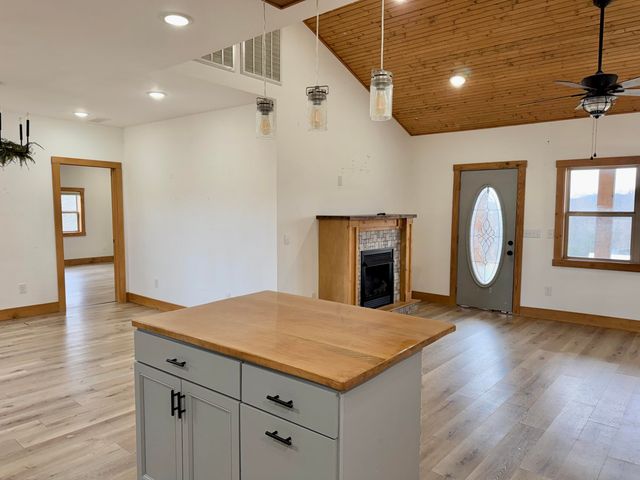 1169 Old Bethel Church Road, Monticello, KY 42633