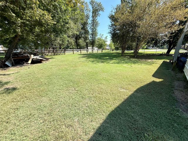 282 Water View Drive, Livingston, TX 77351