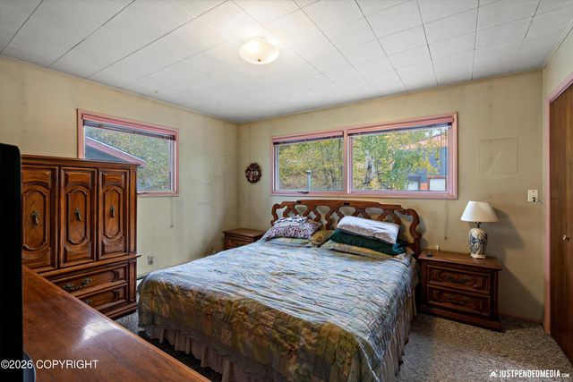 12121 Horseshoe Drive, Eagle River, AK 99577