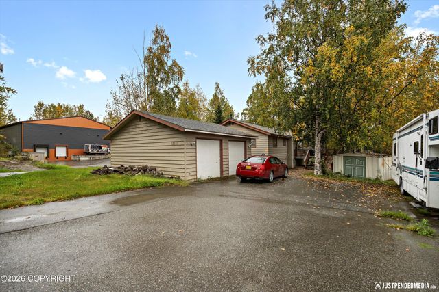 12121 Horseshoe Drive, Eagle River, AK 99577