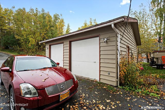 12121 Horseshoe Drive, Eagle River, AK 99577