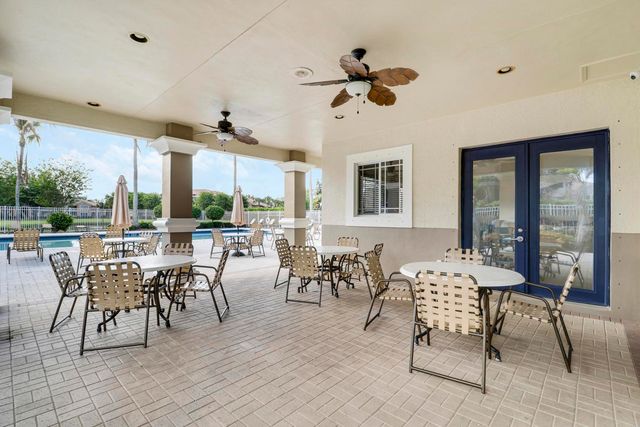 281 SW Palm Dr Apt 106, Port St Lucie, FL 34986