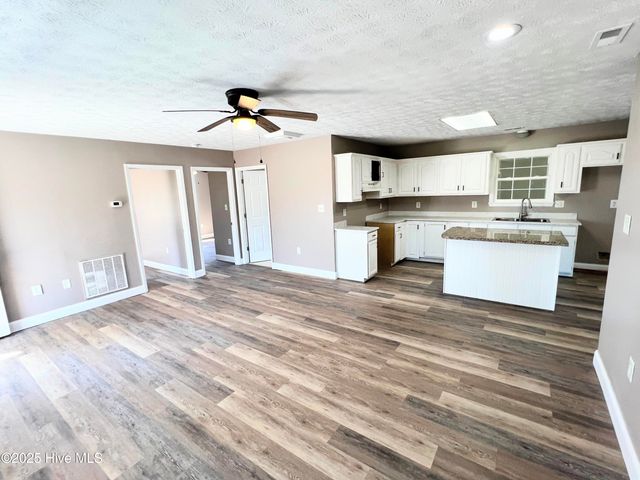 190 Heather Avenue, Newport, NC 28570