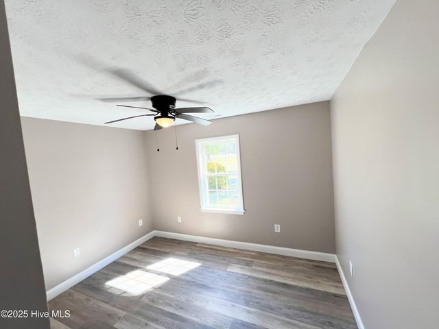 190 Heather Avenue, Newport, NC 28570