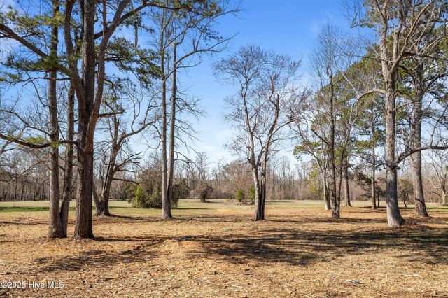 190 Heather Avenue, Newport, NC 28570