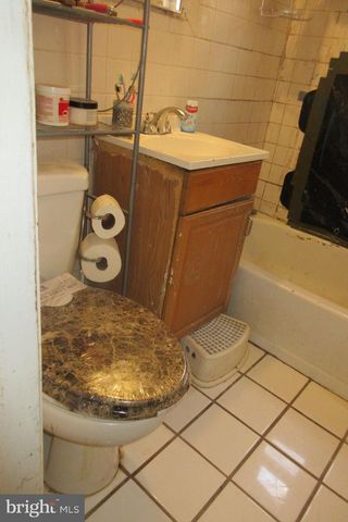 507 OAKWOOD ST SE, Washington, DC 20032