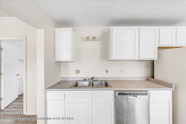 129 E Elm Street, Lansing, MI 48910