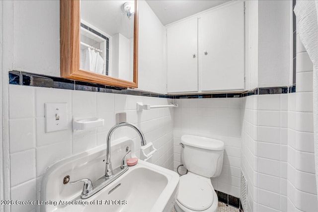 129 E Elm Street, Lansing, MI 48910