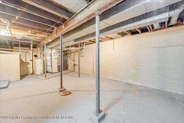 129 E Elm Street, Lansing, MI 48910