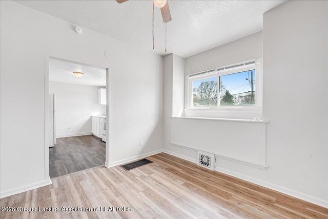 129 E Elm Street, Lansing, MI 48910