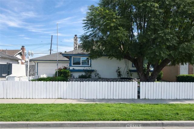12162 Fieldgate, Garden Grove, CA 92841