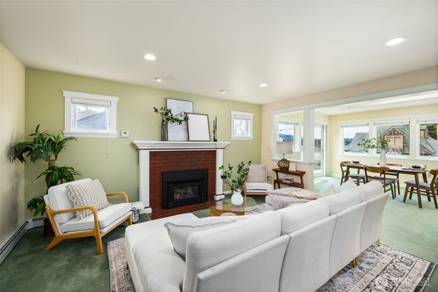 2010 9th Street, Anacortes, WA 98221