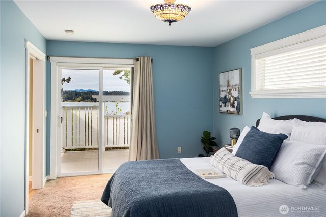 2010 9th Street, Anacortes, WA 98221
