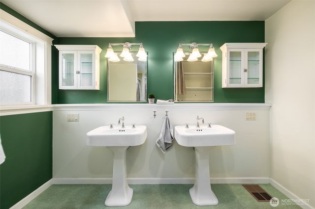2010 9th Street, Anacortes, WA 98221