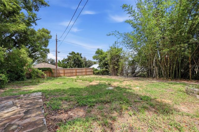 4 E BAY STREET, Davenport, FL 33837