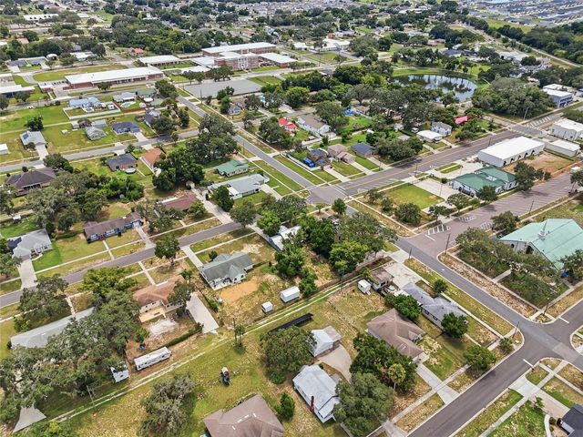 4 E BAY STREET, Davenport, FL 33837