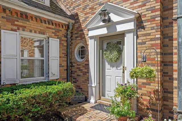 319 Timberline Drive, Joliet, IL 60431