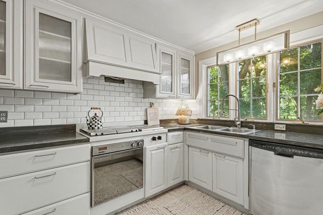 319 Timberline Drive, Joliet, IL 60431